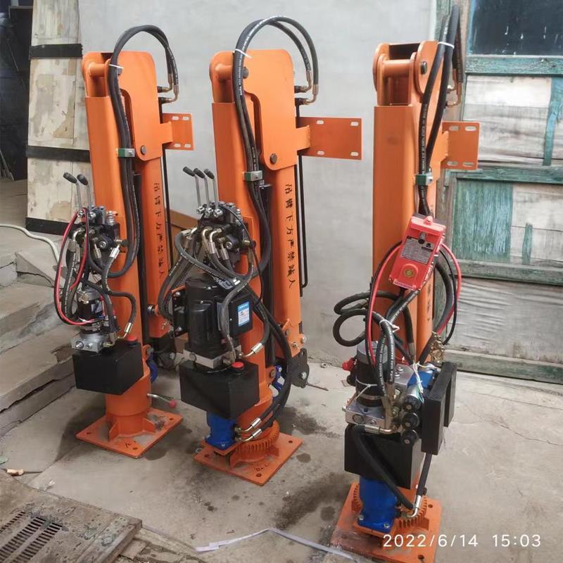 武安市重汽蓝牌随车吊 3.2吨 国六动力强 液压驱动 农用自卸起重机